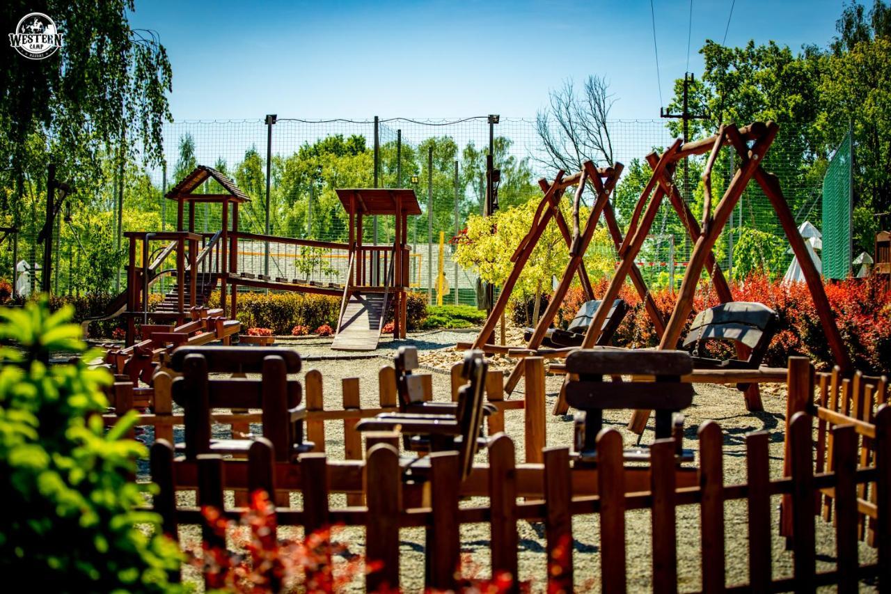 Western Camp Resort زاتور المظهر الخارجي الصورة