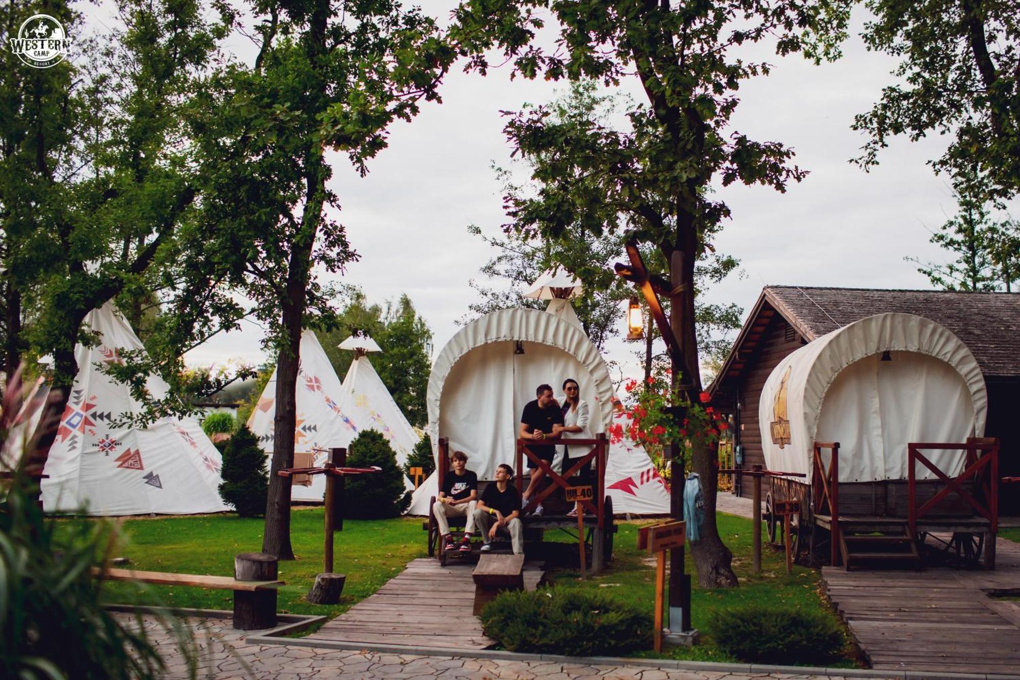 Western Camp Resort زاتور المظهر الخارجي الصورة