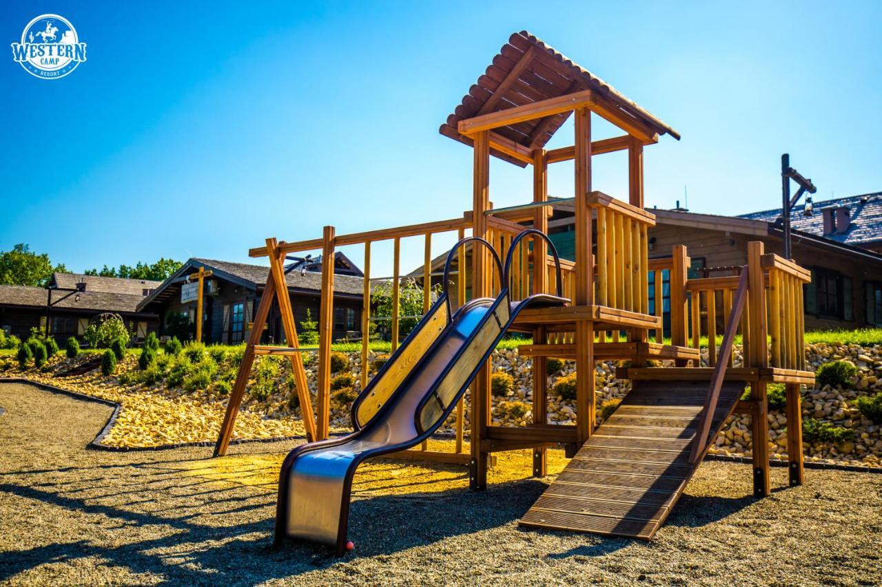 Western Camp Resort زاتور المظهر الخارجي الصورة